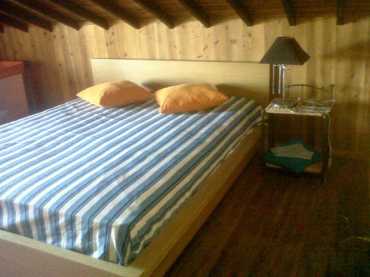 Join Our Relaxed House Near The Beach - Mosteiros 모스테이루스 외부 사진